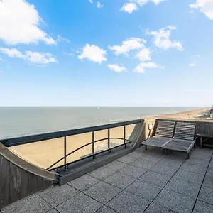 Penthouse App Met Imposant & Eindeloos Zeezicht Appartement Middelkerke